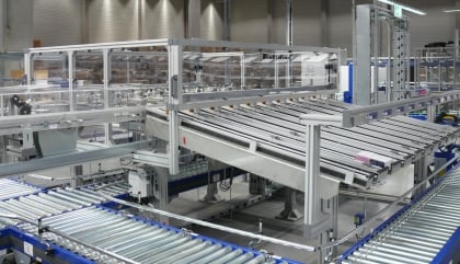 Wirtschaft + Unternehmen: Versandanlage für Parfüm von Vanderlande